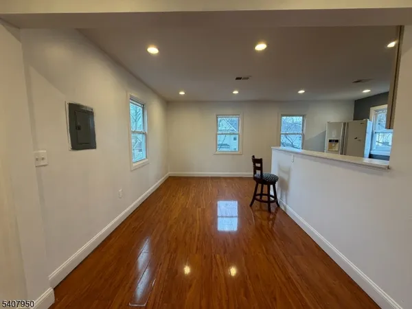 $3,000 | 726 East 6th Street, Unit 2, Plainfield, NJ 07062