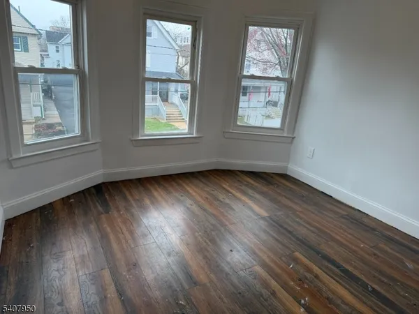 $3,000 | 726 East 6th Street, Unit 2, Plainfield, NJ 07062
