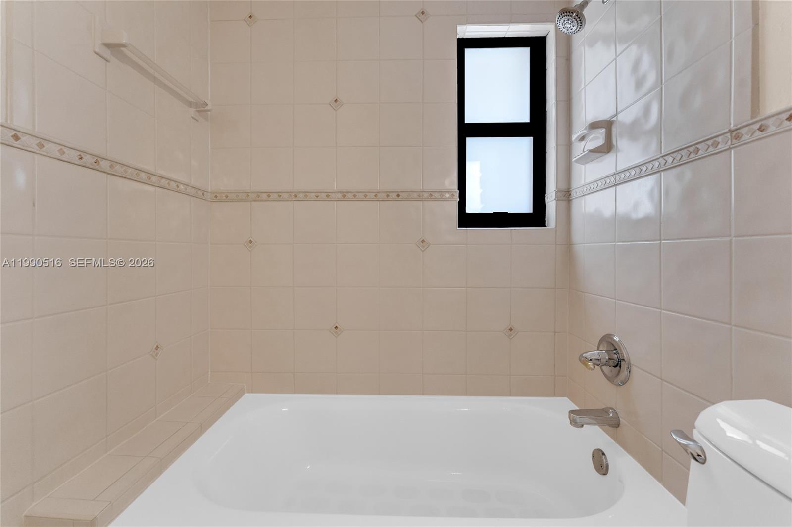 10020 Southwest 102nd Ave Road Miami, FL 33176 - Photo 22 of 27 a bathroom with a bathtub