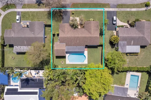 $995,000 | 10020 Southwest 102nd Ave Road, Miami, FL 33176