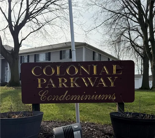 $169,900 | 26 Colonial Parkway, Unit H, Pittsford, NY 14534