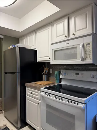 $169,900 | 26 Colonial Parkway, Unit H, Pittsford, NY 14534