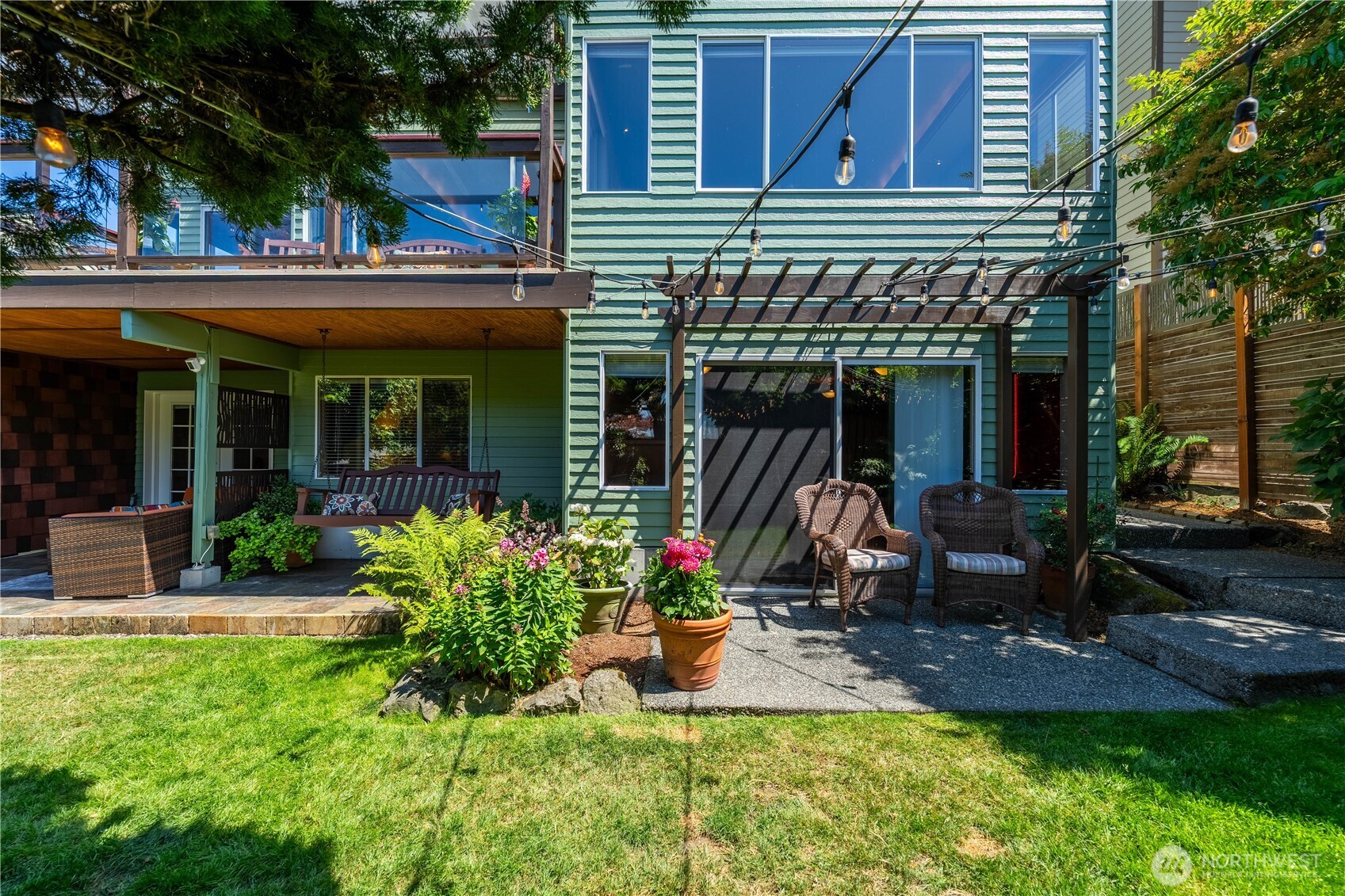 9297 44th Avenue Southwest Seattle, WA 98136 - Photo 38 of 40
