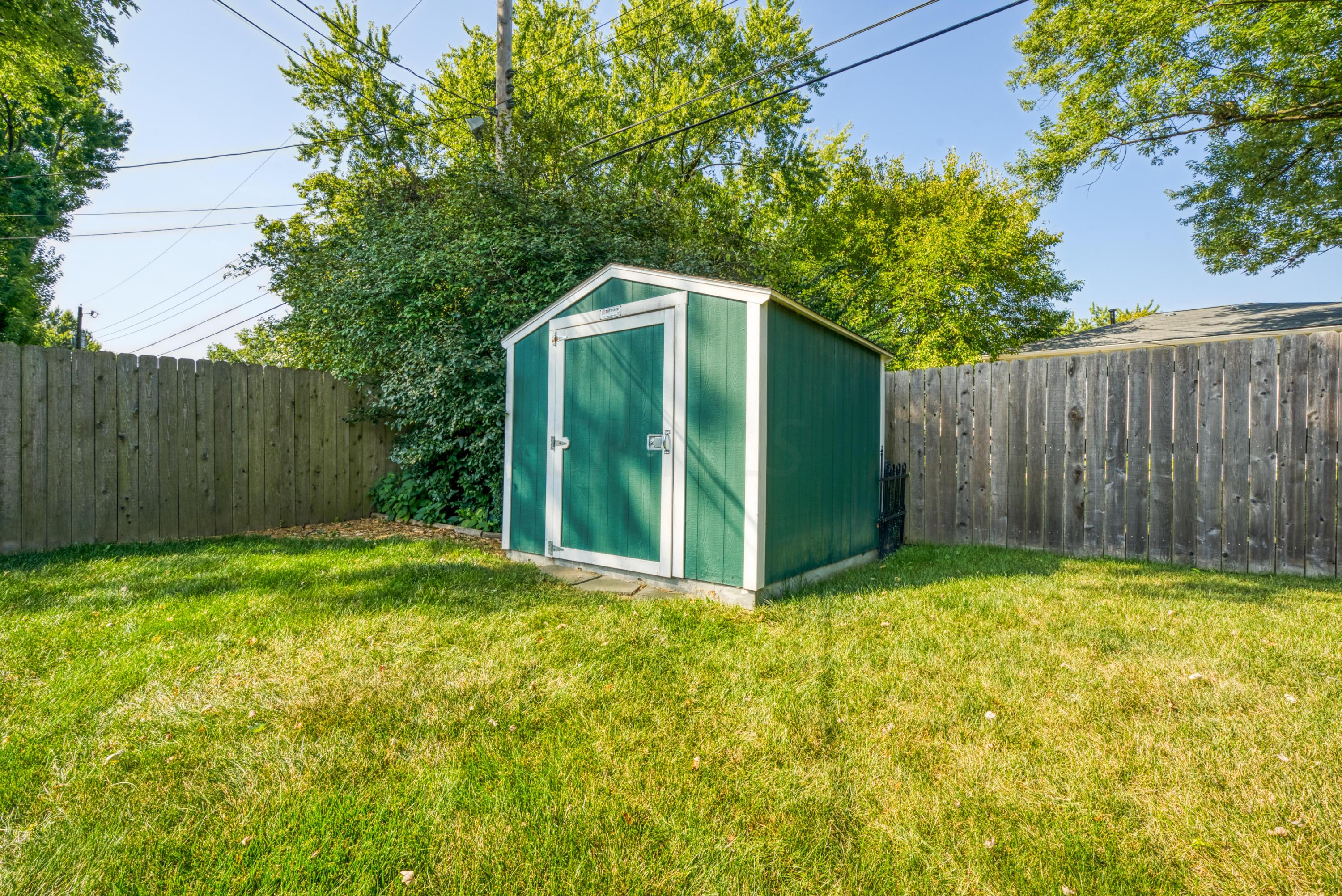6347 Faircrest Road Columbus, OH 43229 - Photo 25 of 27 Gallery Image 25