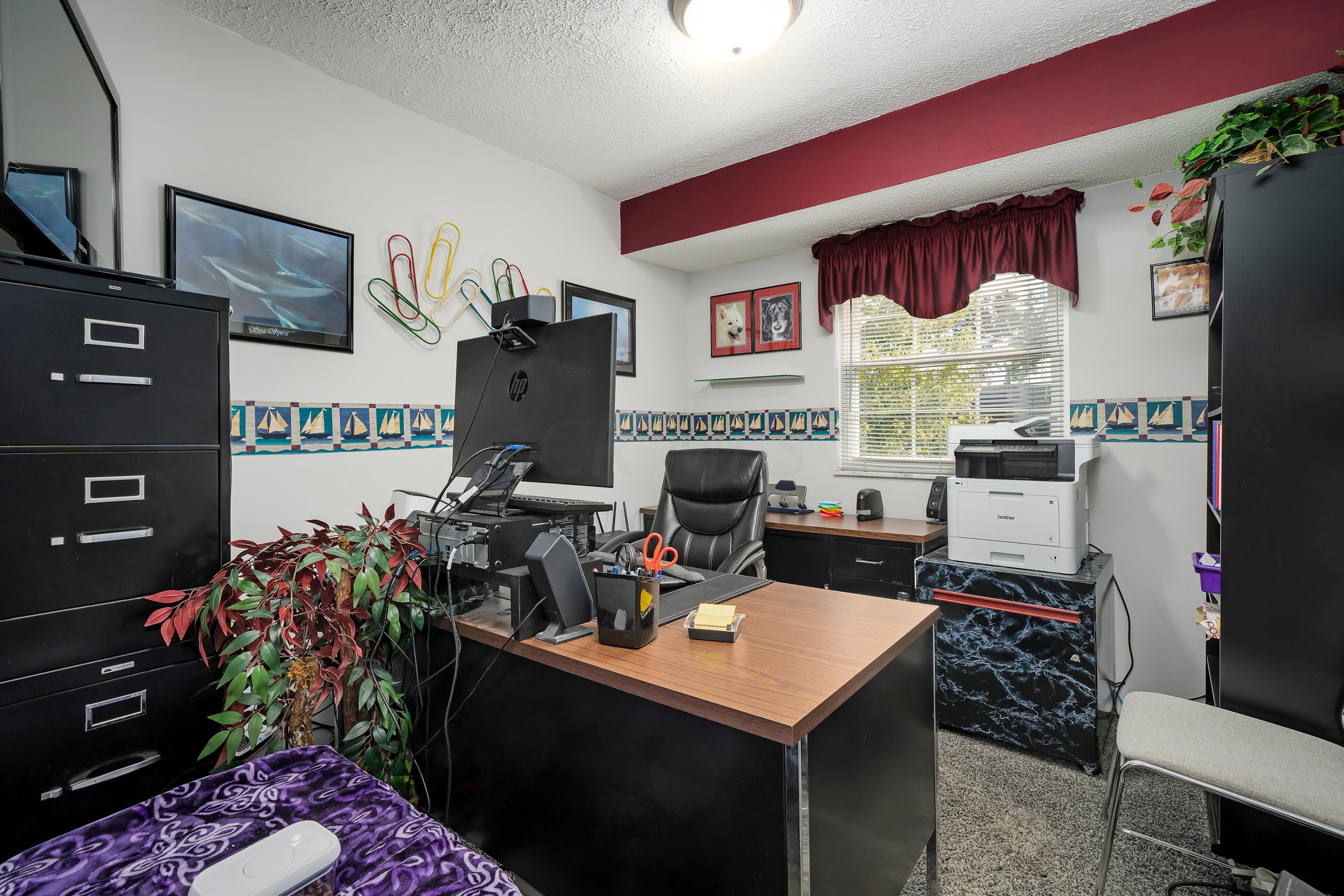 6347 Faircrest Road Columbus, OH 43229 - Photo 9 of 27 Gallery Image 9