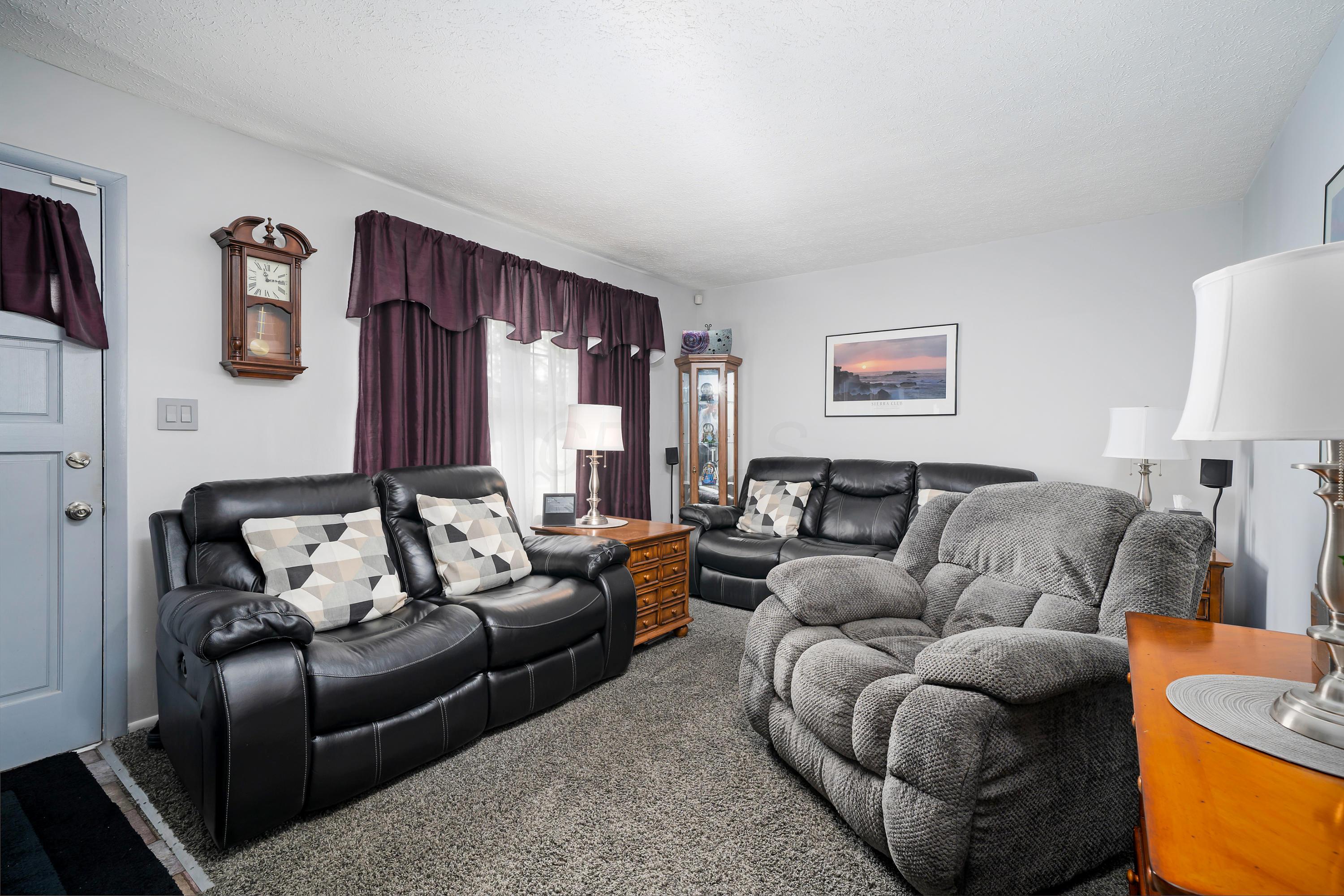 6347 Faircrest Road Columbus, OH 43229 - Photo 10 of 27 Gallery Image 10