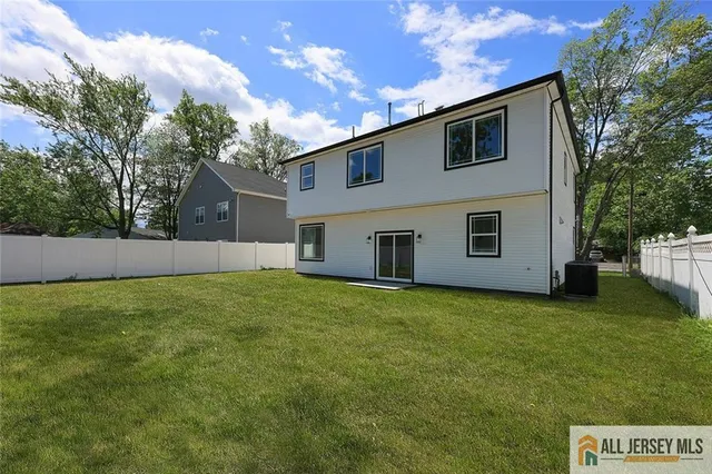 $1,100,000 | 13 Richmond Road, Edison, NJ 08817