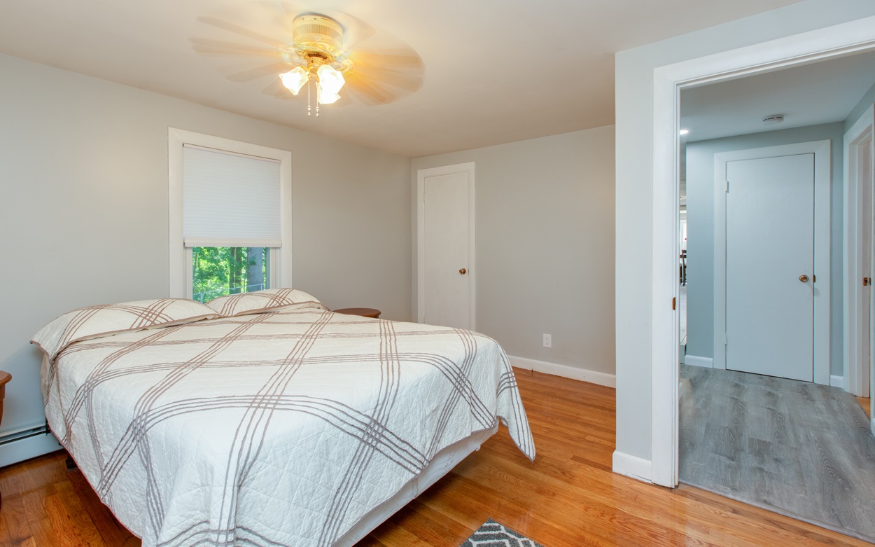 35 Lawrence Road Salem, NH 03079 - Photo 21 of 40 Gallery Image 21