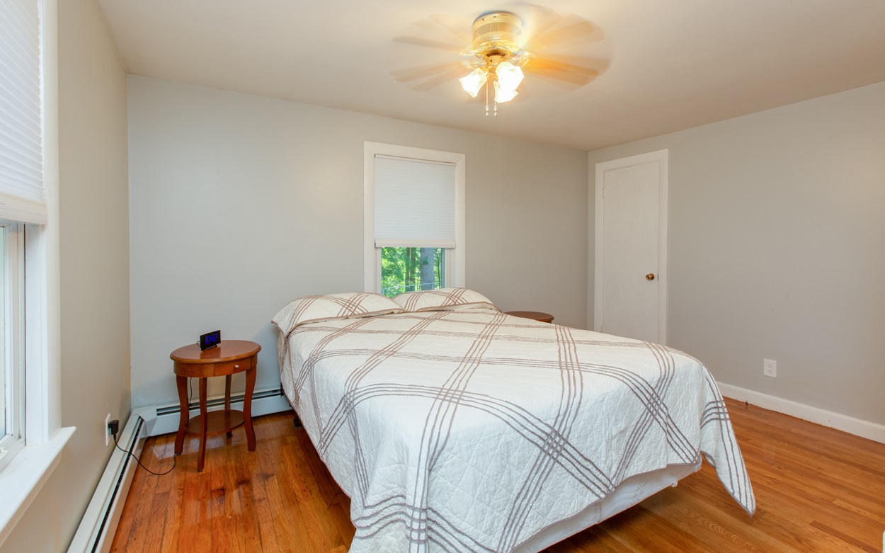 35 Lawrence Road Salem, NH 03079 - Photo 22 of 40 Gallery Image 22