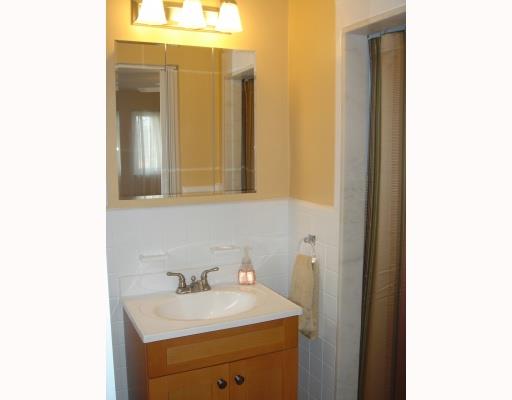 152 Herbst Road Coraopolis, PA 15108 - Photo 7 of 14 Master Bath/Spa.