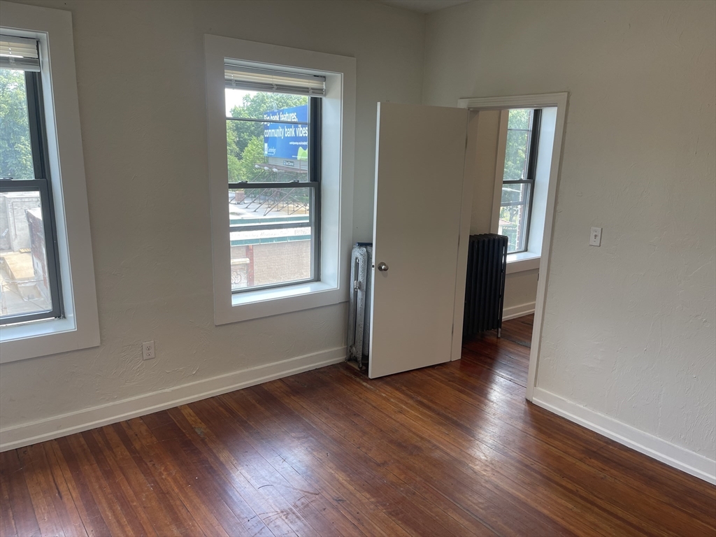 620 Columbia Road, Unit 5 Boston, MA 02125 - Photo 4 of 11