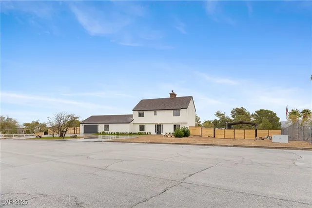 $1,050,000 | 1212 Santa Ynez Avenue, Henderson, NV 89002