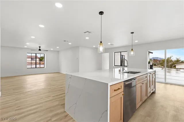 $1,050,000 | 1212 Santa Ynez Avenue, Henderson, NV 89002