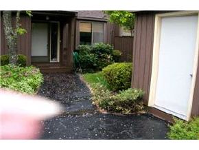 44 Spring Cove Road, Unit 44 Nashua, NH 03062 - Photo 3 of 5