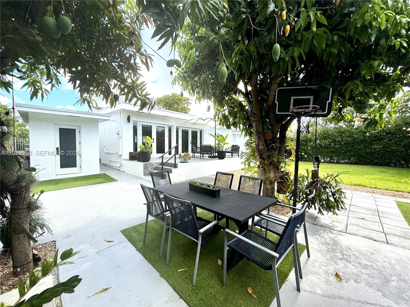 3280 Southwest 16th Terrace Miami, FL 33145 - Photo 30 of 31