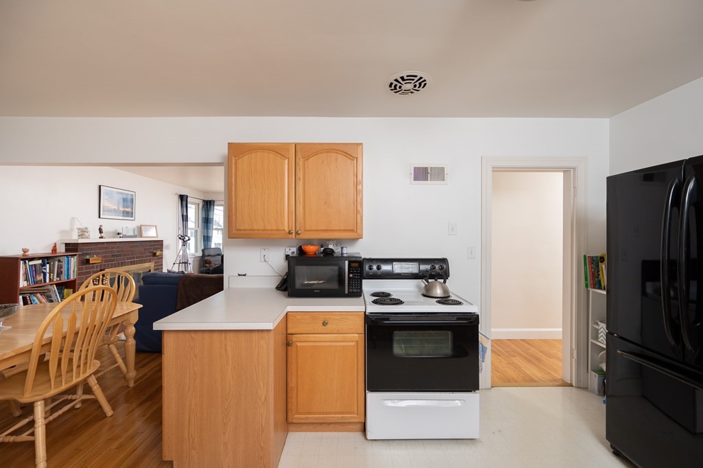 37 Bayberry Road Quincy, MA 02171 - Photo 11 of 27 Gallery Image 11