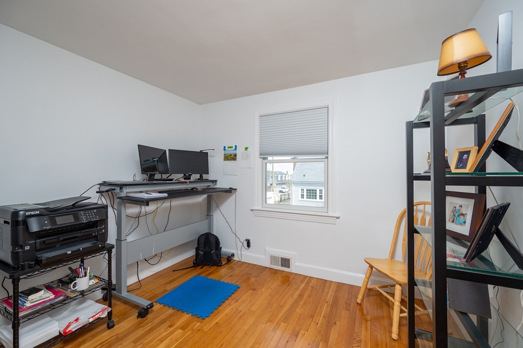 37 Bayberry Road Quincy, MA 02171 - Photo 17 of 27 Gallery Image 17