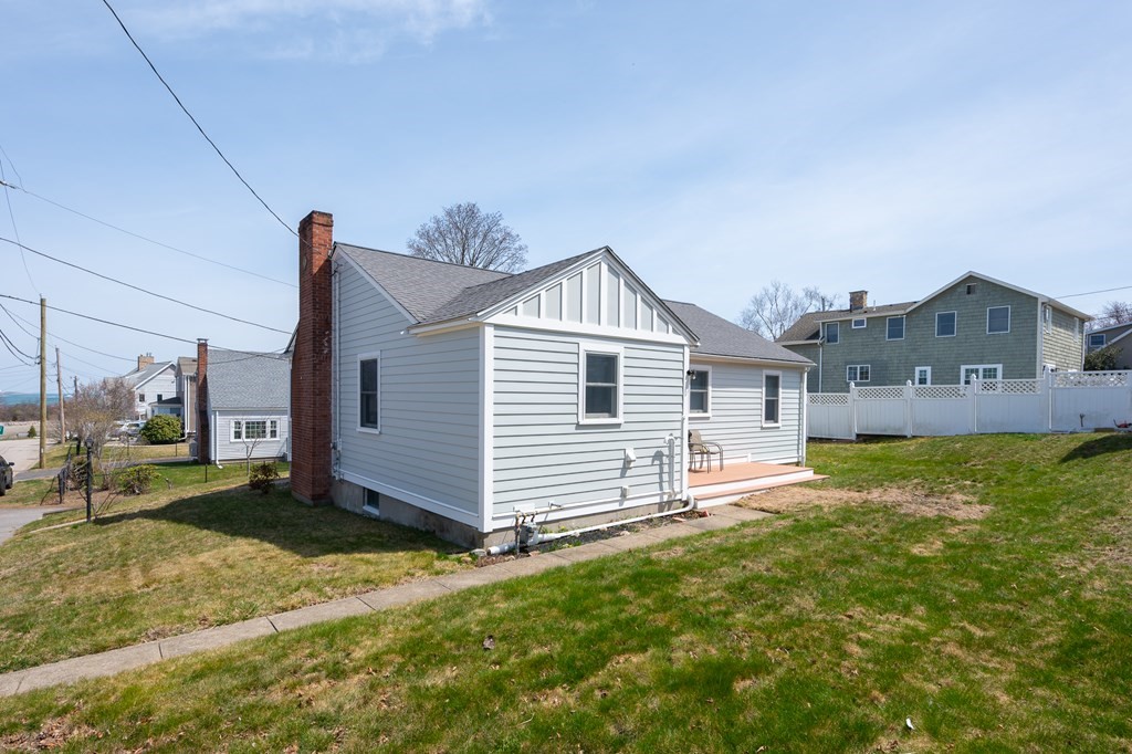 37 Bayberry Road Quincy, MA 02171 - Photo 21 of 27 Gallery Image 21