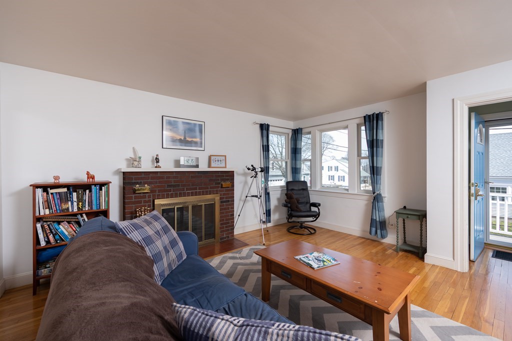 37 Bayberry Road Quincy, MA 02171 - Photo 5 of 27 Gallery Image 5