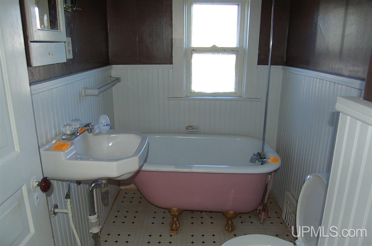 711 North 3rd Street Ishpeming, MI 49849 - Photo 9 of 17 Gallery Image 9