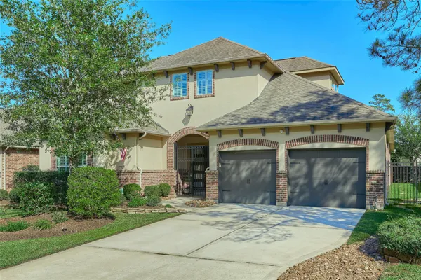 $825,000 | 82 North Braided Branch Drive, The Woodlands, TX 77375