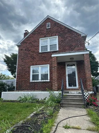 $4,750 | 5 Ashwood Road, Port Washington, NY 11050
