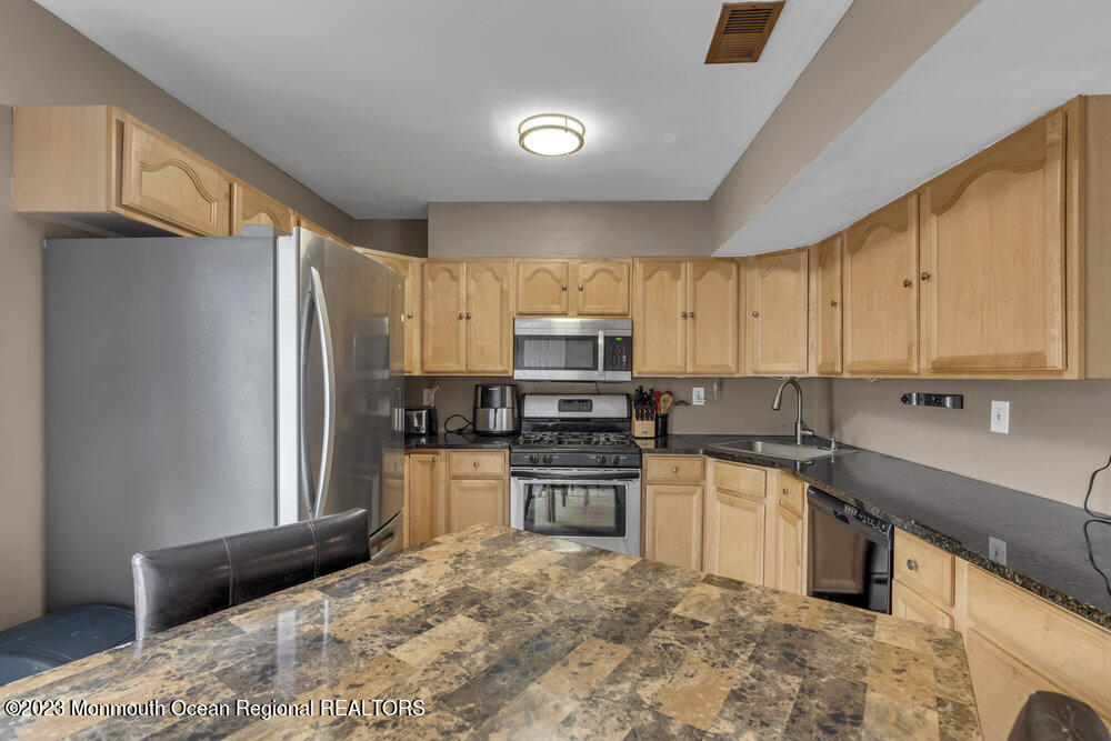 109 Sawmill Road Brick, NJ 08724 - Photo 8 of 26 dsc09147
