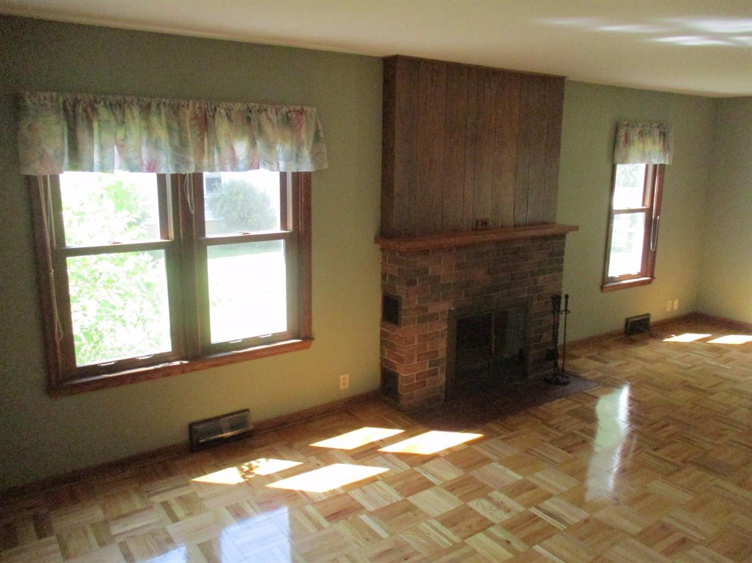 178 East Main Street Milan, MI 48160 - Photo 6 of 10 Photo 6