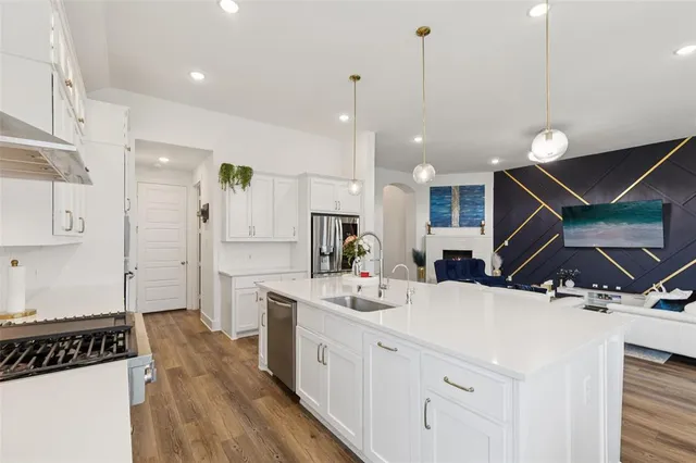 $2,850 | 9624 Boulder Pt Road, Oak Point, TX 75068