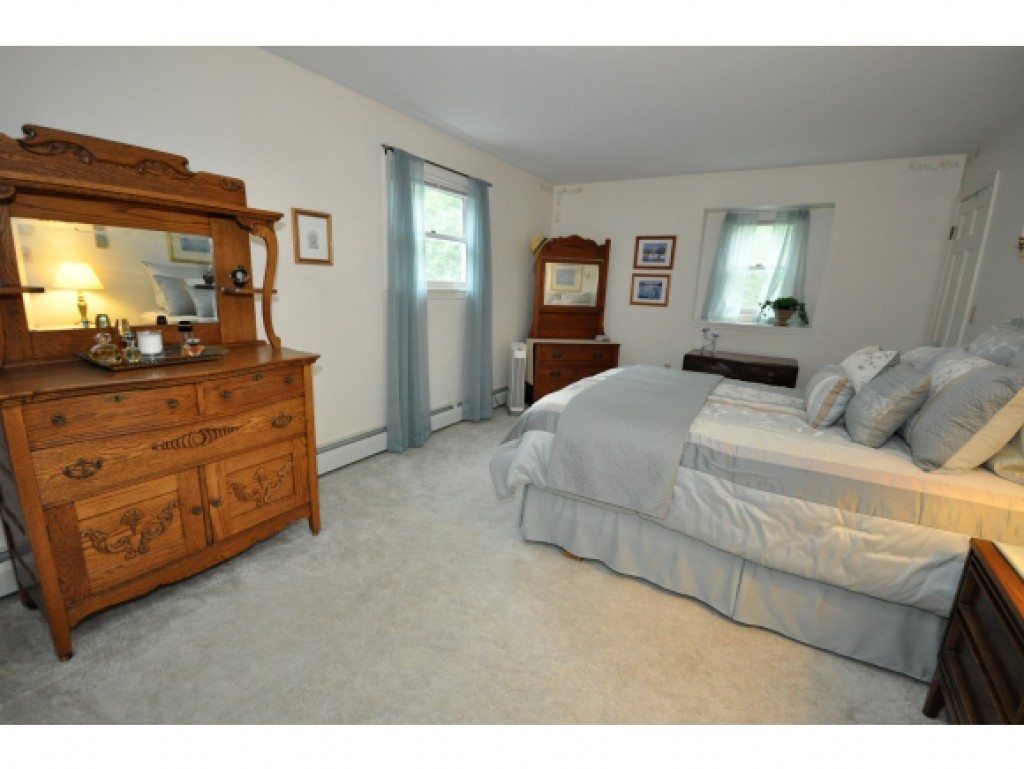 114 Mill Road Durham, NH 03824 - Photo 20 of 36