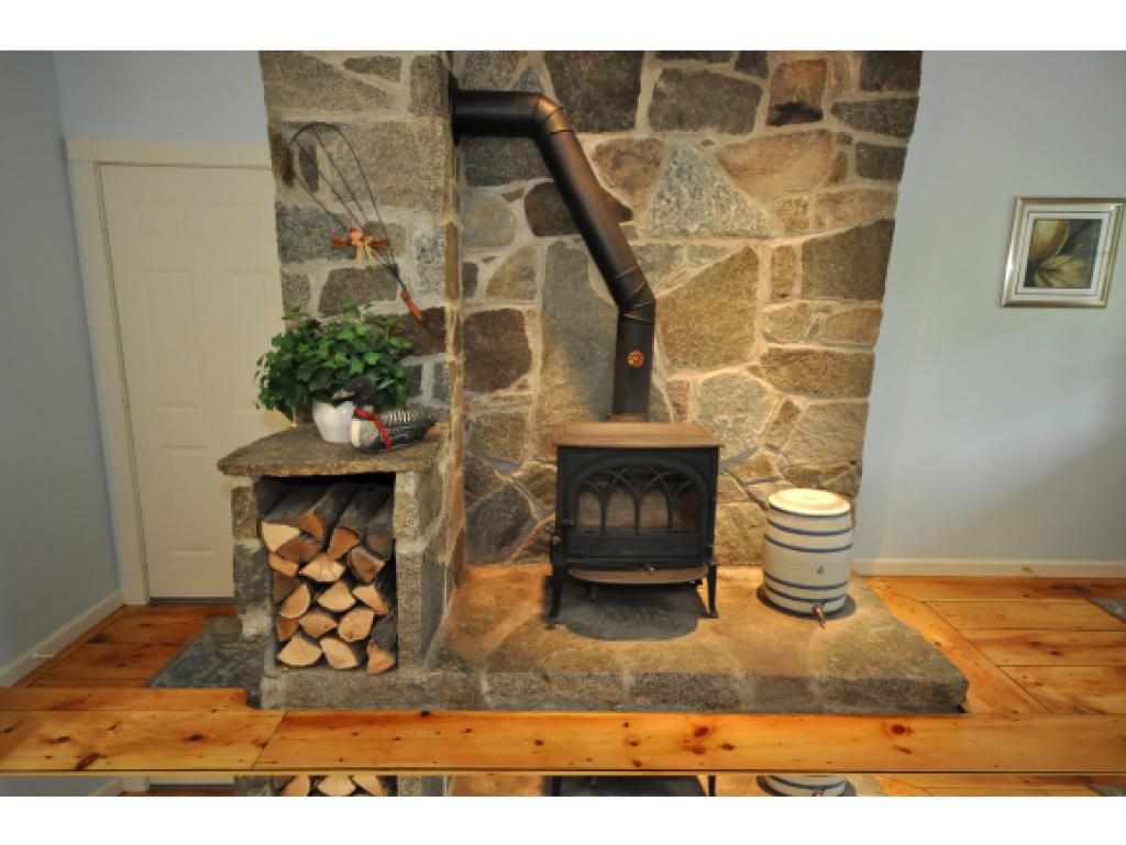 114 Mill Road Durham, NH 03824 - Photo 5 of 36