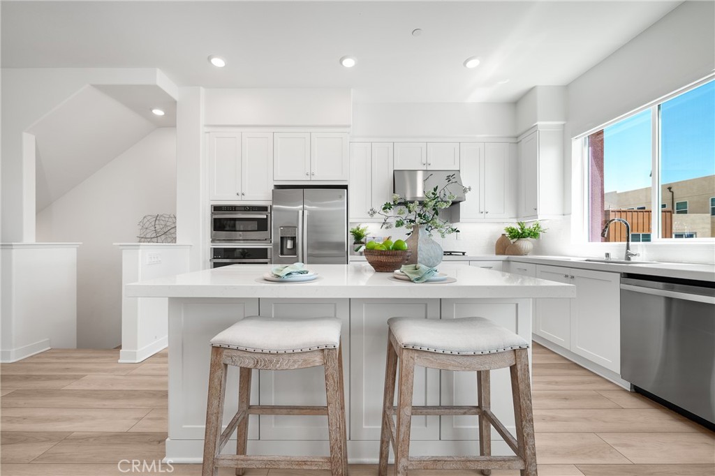127 Biome Irvine, CA 92618 - Photo 4 of 13