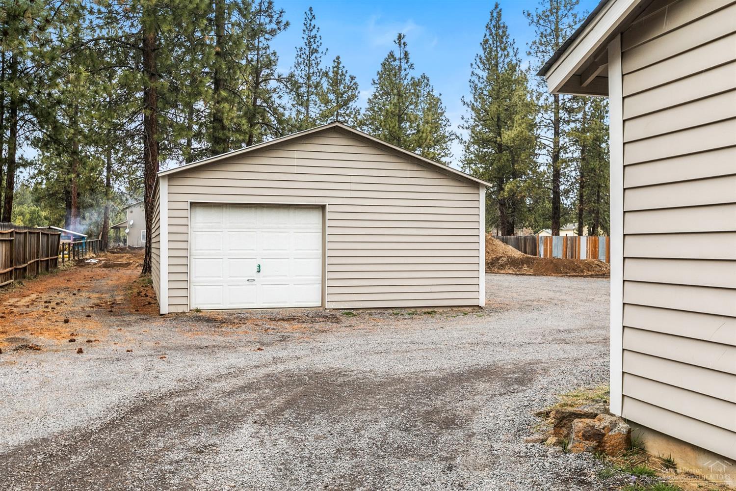 60149 Cinder Butte Road Bend, OR 97702 - Photo 21 of 24 Additional Photo