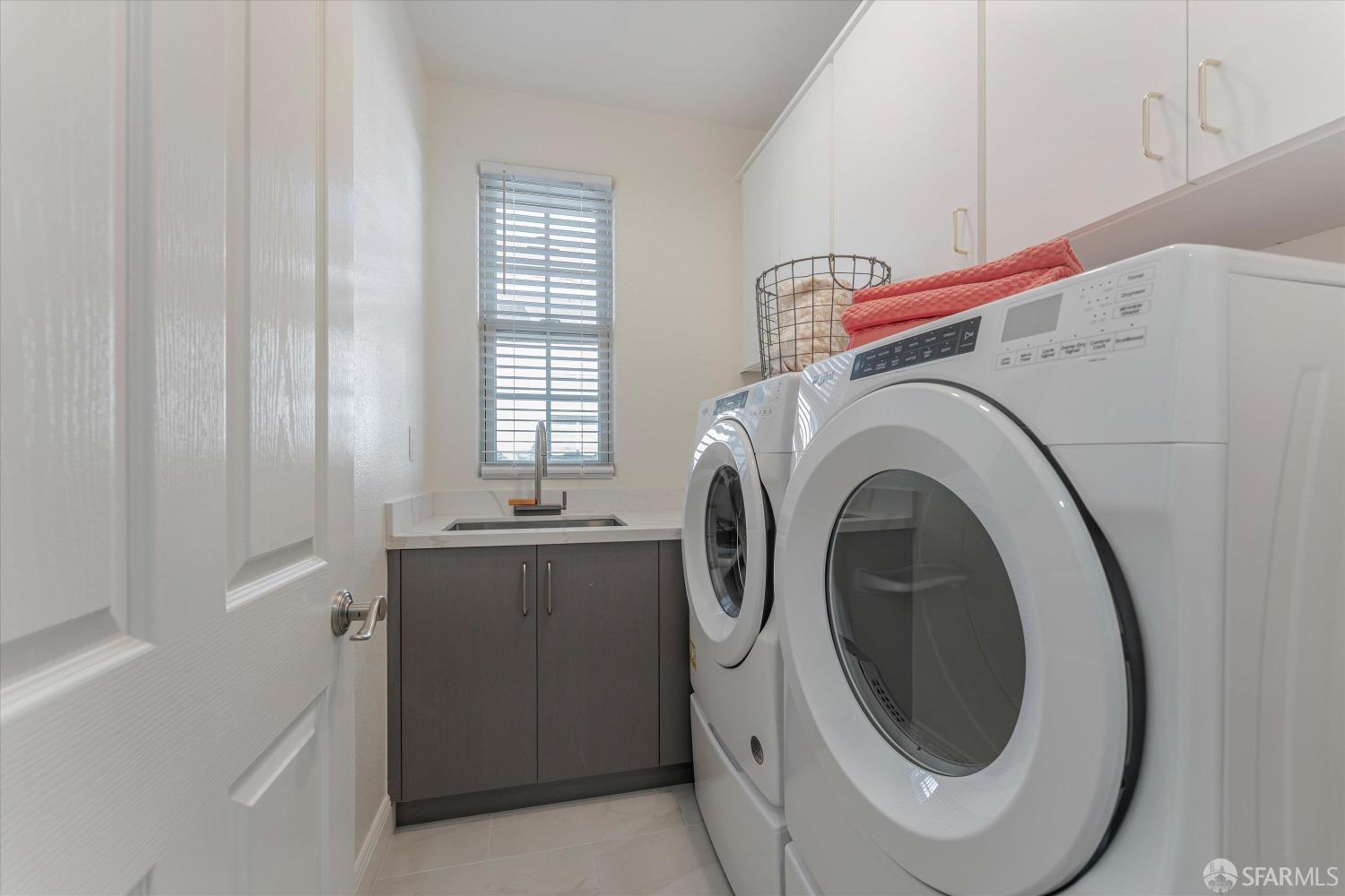 10 Jouett Square Alameda, CA 94501 - Photo 21 of 23