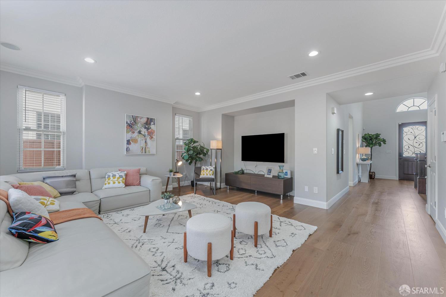 10 Jouett Square Alameda, CA 94501 - Photo 9 of 23