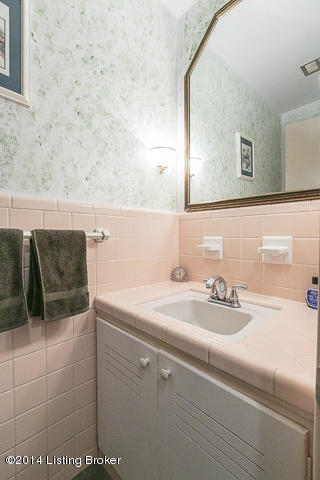 8712 Whipps Mill Road Louisville, KY 40222 - Photo 21 of 26 8712 Whipps Mill-1021