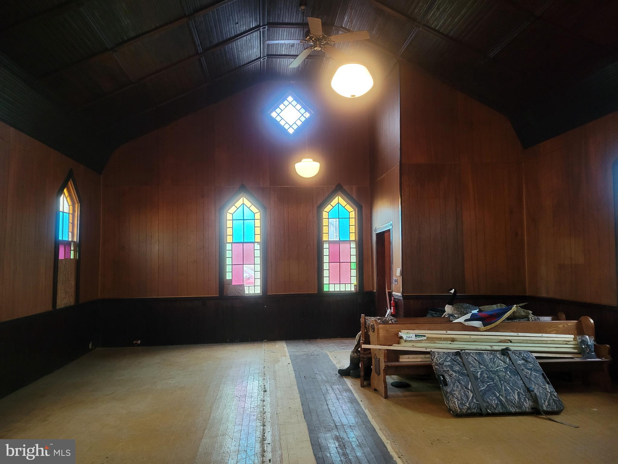 3241 Robbins Road Crapo, MD 21626 - Photo 25 of 35 a view of a couches and table in a room
