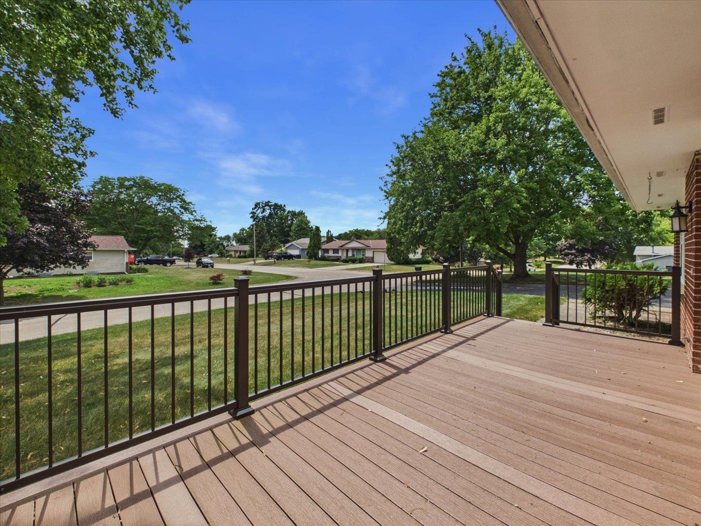 105 Holman Road Deerfield, WI 53531 - Photo 7 of 30 Gallery Image 7