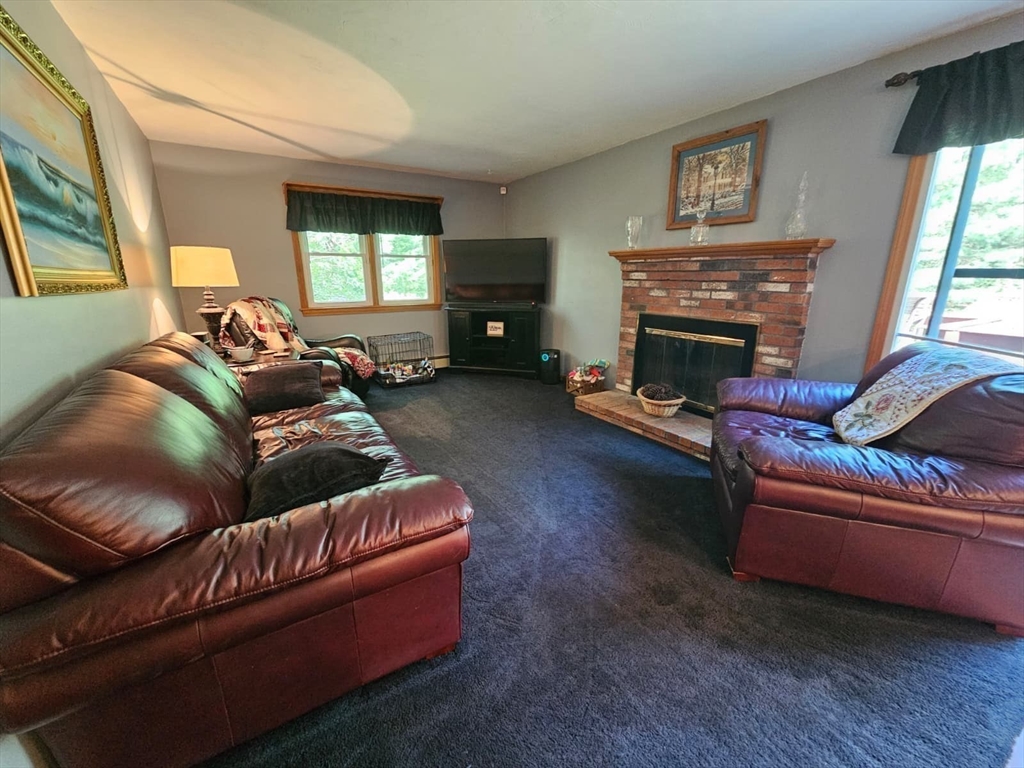 2 Center Hill Road Pembroke, MA 02359 - Photo 8 of 38