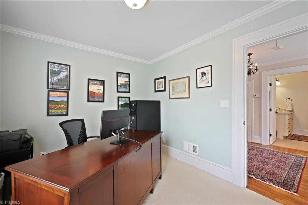 940 South Hawthorne Road Winston-Salem, NC 27103 - Photo 20 of 39 Gallery Image 20
