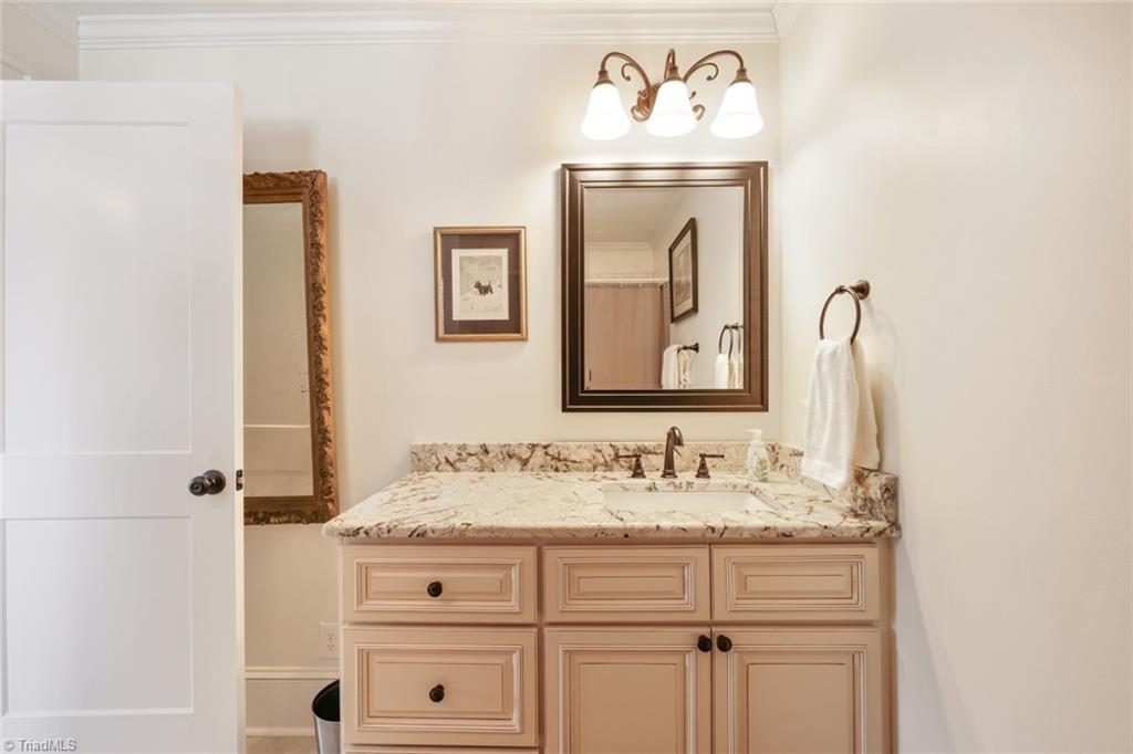 940 South Hawthorne Road Winston-Salem, NC 27103 - Photo 23 of 39 Gallery Image 23