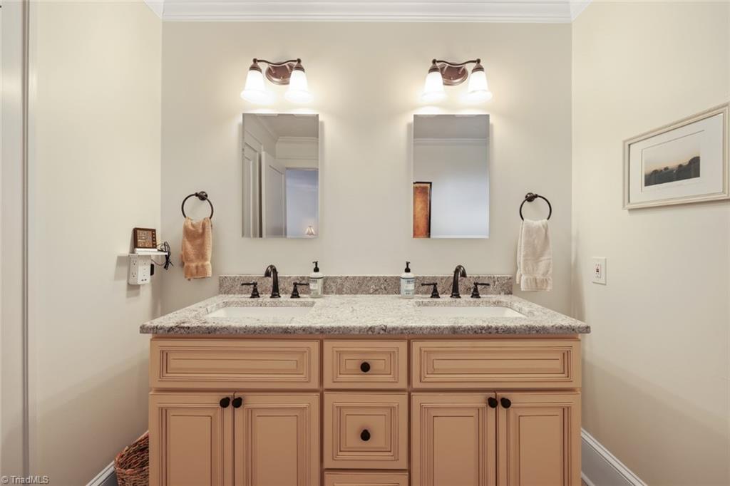 940 South Hawthorne Road Winston-Salem, NC 27103 - Photo 29 of 39 Gallery Image 29