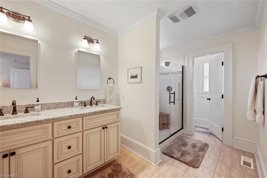 940 South Hawthorne Road Winston-Salem, NC 27103 - Photo 30 of 39 Gallery Image 30