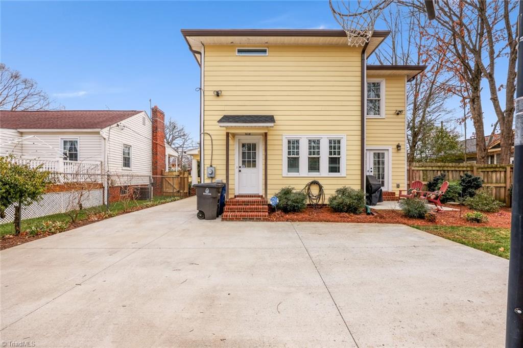 940 South Hawthorne Road Winston-Salem, NC 27103 - Photo 34 of 39 Gallery Image 34