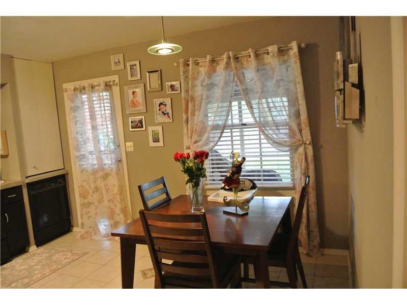 8213 Crousore Road Indianapolis, IN 46219 - Photo 3 of 14 Gallery Image 3