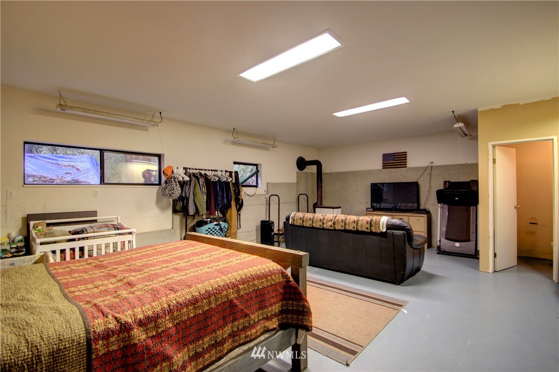7479 F F & S Grade Road Sedro-Woolley, WA 98284 - Photo 14 of 25 Gallery Image 14