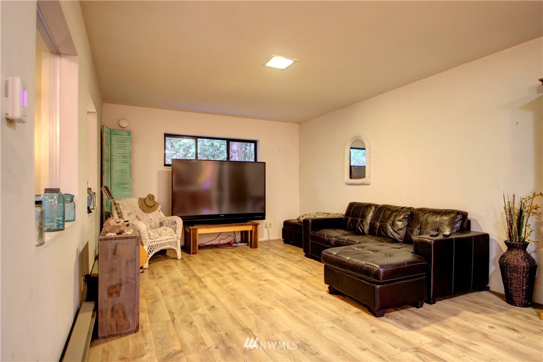 7479 F F & S Grade Road Sedro-Woolley, WA 98284 - Photo 8 of 25 Gallery Image 8