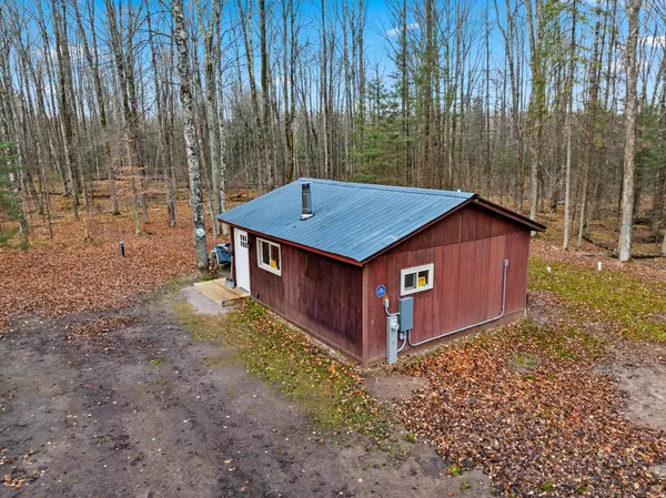 $125,000 | W5065 Bear Paw Road, Amberg, WI 54102