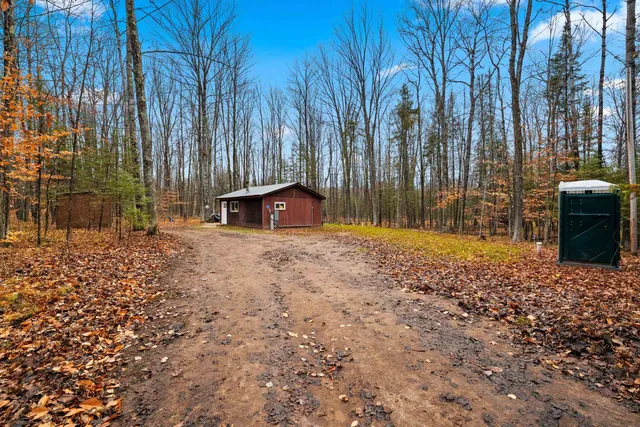 $125,000 | W5065 Bear Paw Road, Amberg, WI 54102