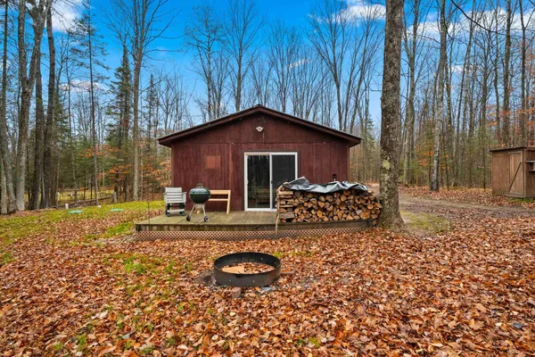 $125,000 | W5065 Bear Paw Road, Amberg, WI 54102